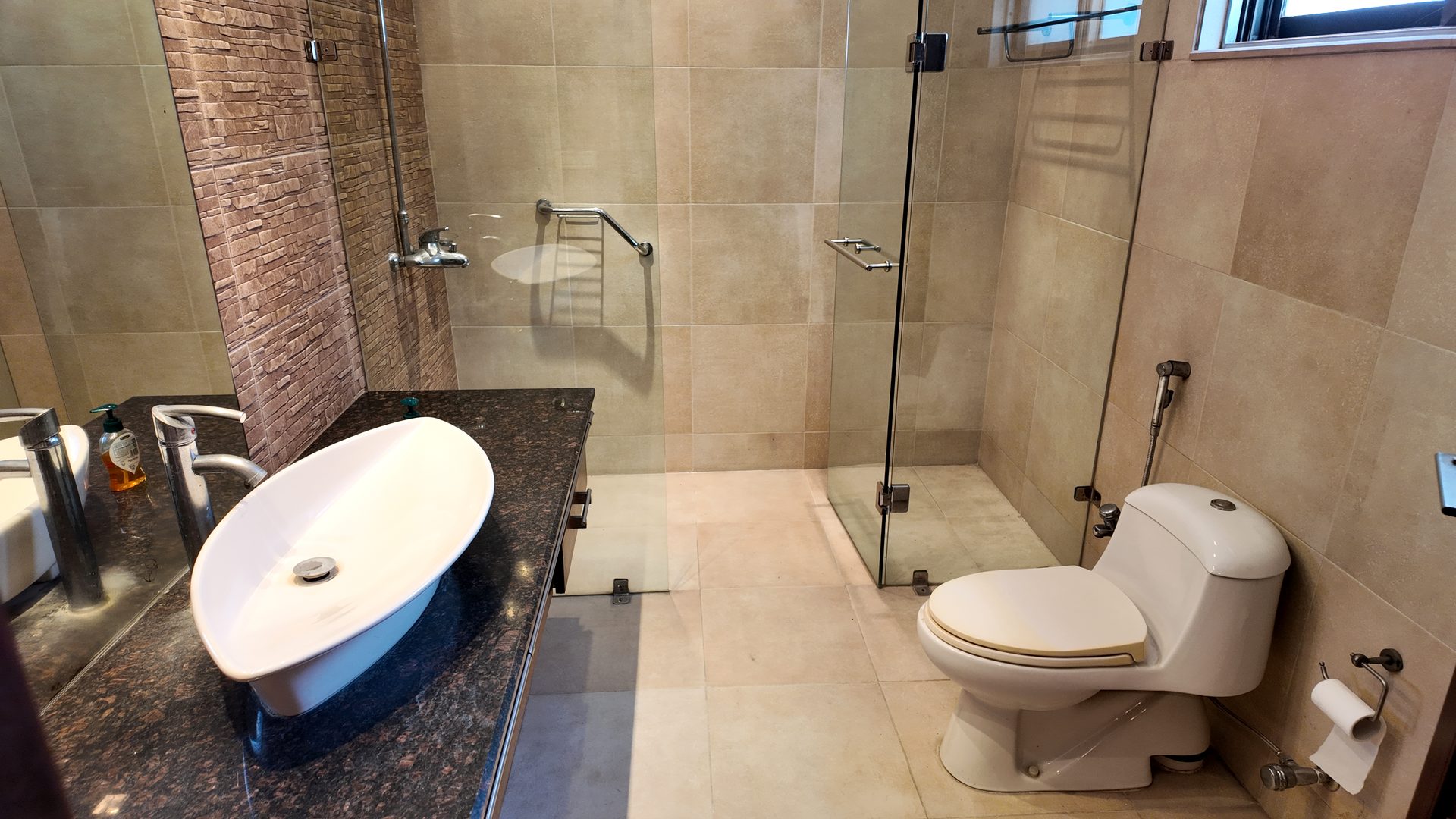 Ensuite bathroom